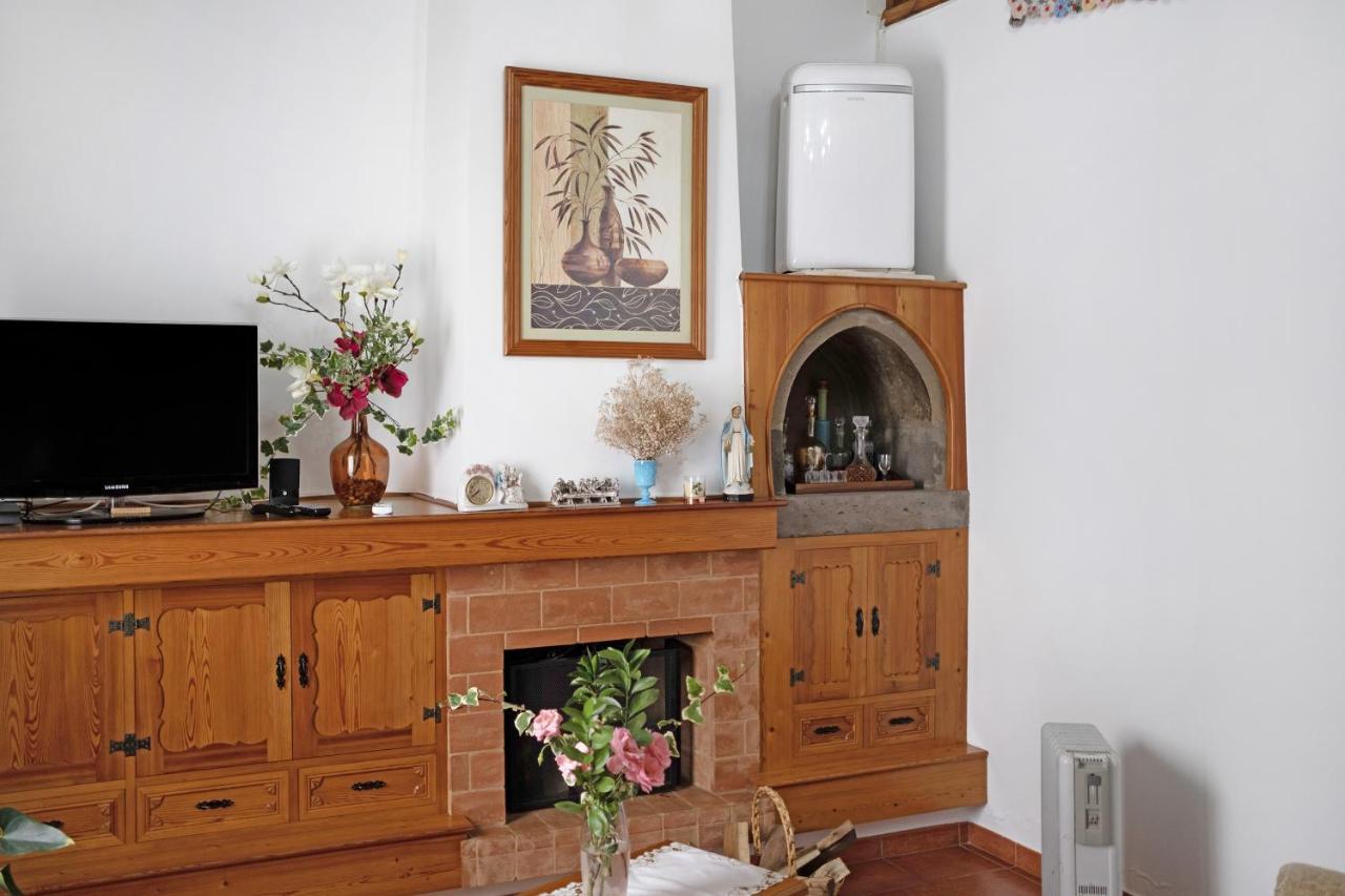 Casa Das Rosas อังกรา ดู เอโรอิสโม ภายนอก รูปภาพ